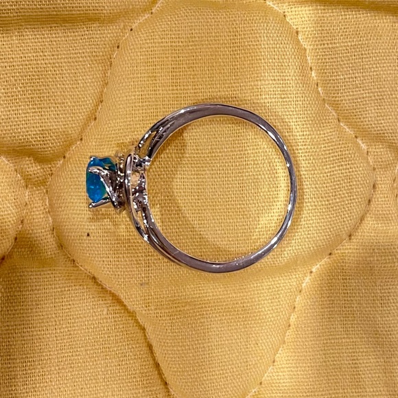Blue Stone Ring - Picture 4 of 4